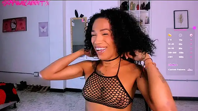 Snapshot of _Larabbitxx chatting on 05-22-26, 04:52 Larabbitxx online show from 05-22-26, 04:52