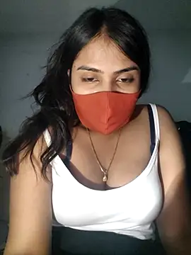 Snapshot of Red_Love_1 chatting on 11-29-25, 07:28 Red Love 1 online show from 11-29-25, 07:28