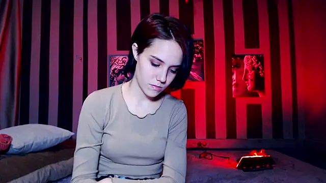 Snapshot of onaloon chatting on 11-26-25, 01:39 onaloon online show from 11-26-25, 01:39