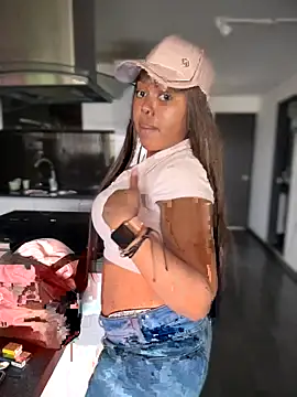 Belanny LS online show from 11-21-25, 03:44