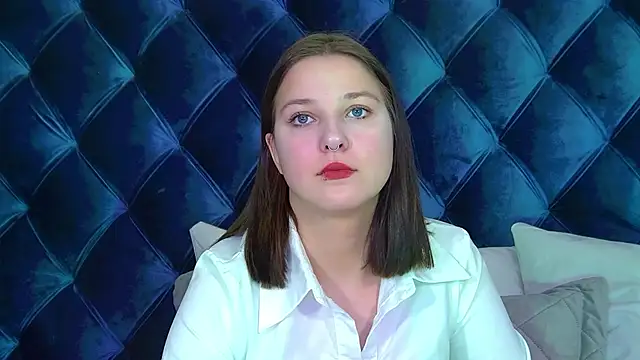 TinnaBurton online show from 01-15-26, 04:00