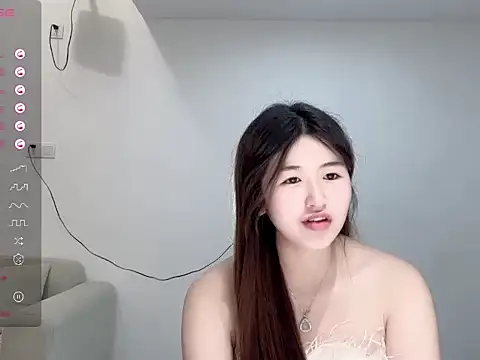 Snapshot of youyou-668 chatting on 11-14-25, 11:09 youyou-668 online show from 11-14-25, 11:09