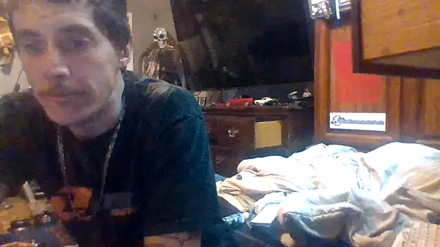 Snapshot of dickencidr chatting on 05-13-26, 02:31 dickencidr online show from 05-13-26, 02:31