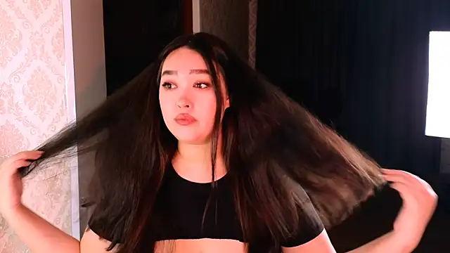 Snapshot of Emma_Uilson chatting on 11-29-25, 10:02 Emma Uilson online show from 11-29-25, 10:02