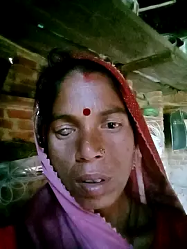 Snapshot of Savina_baby chatting on 12-15-25, 10:19 Savina baby online show from 12-15-25, 10:19