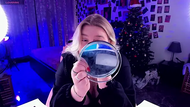 LouiseMous online show from 01-08-26, 09:39