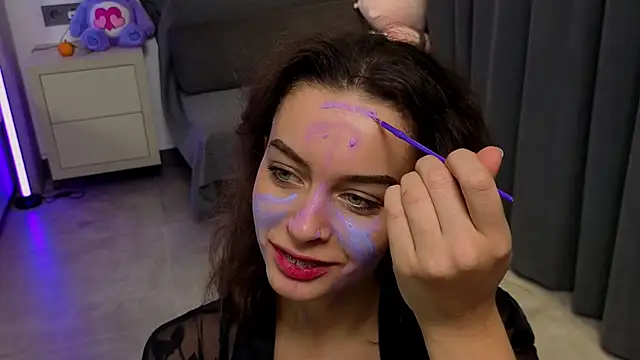 Luna Veyra online show from 11-20-25, 10:42