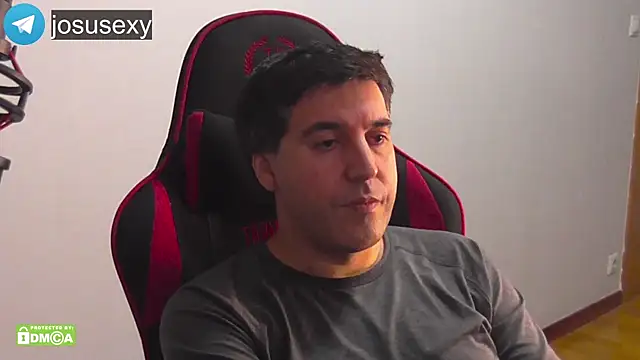 Snapshot of likihot chatting on 12-15-25, 10:14 likihot online show from 12-15-25, 10:14