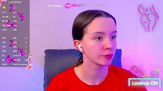 Snapshot of BellaVelure6767 chatting on 04-21-26, 01:53 BellaVelure6767 online show from 04-21-26, 01:53