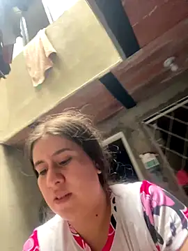 Scarlett Noire outdoors online show from 11-21-25, 03:54