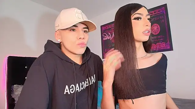 The Sexy Couple online show from 11-28-25, 05:21