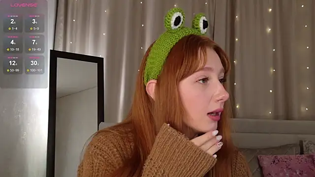 Snapshot of AdritVance chatting on 11-30-25, 11:03 AdritVance online show from 11-30-25, 11:03