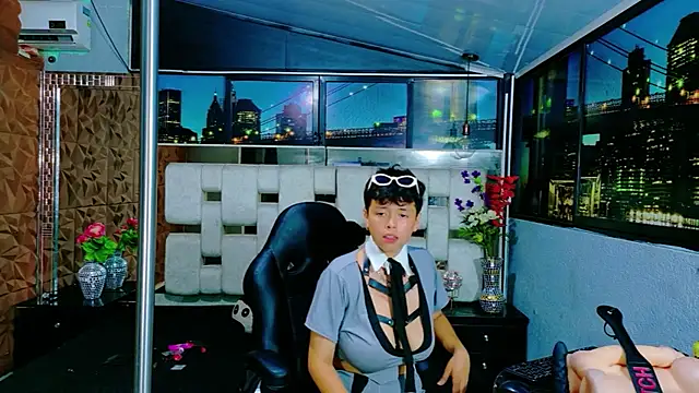 Snapshot of lunabustygirl chatting on 11-28-25, 02:36 lunabustygirl online show from 11-28-25, 02:36