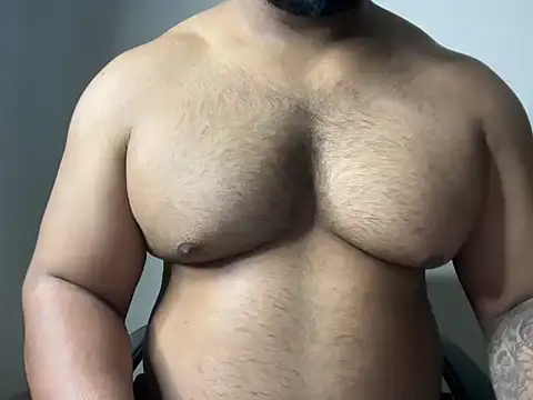 Snapshot of hot_rocco1 chatting on 12-21-25, 06:37 hot rocco1 online show from 12-21-25, 06:37