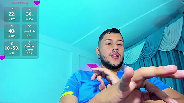 Latino Hot Boy online show from 11-22-25, 08:19