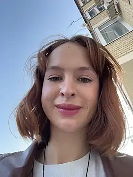 hani obsessed online show from 11-27-25, 10:17