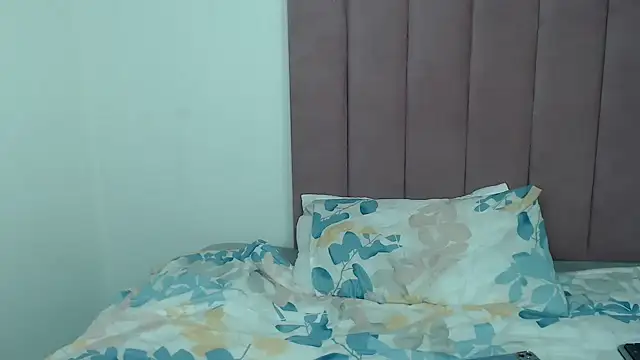 Snapshot of Mogheul_Slay chatting on 12-13-25, 08:25 Mogheul Slay online show from 12-13-25, 08:25