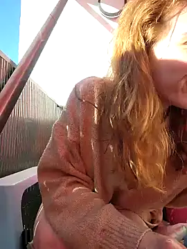 Snapshot of Mimakario chatting on 11-18-25, 09:58 Mimakario online show from 11-18-25, 09:58