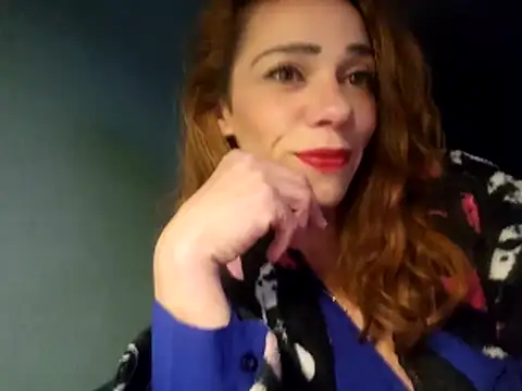 Snapshot of Mimakario chatting on 11-26-25, 11:06 Mimakario online show from 11-26-25, 11:06