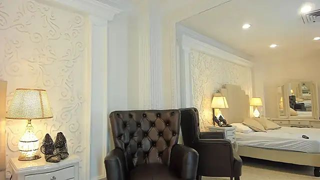 Snapshot of IvannaClaire chatting on 12-04-25, 12:14 IvannaClaire online show from 12-04-25, 12:14