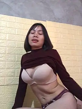 Trangbabylove online show from 03-17-26, 05:11