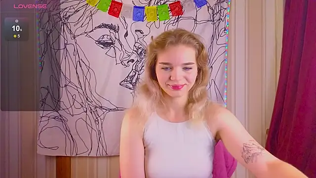 Snapshot of _EricaWinterr_ chatting on 11-18-25, 03:56 EricaWinterr online show from 11-18-25, 03:56