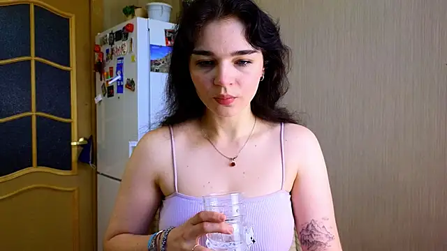 Snapshot of _EricaWinterr_ chatting on 05-30-26, 04:42 EricaWinterr online show from 05-30-26, 04:42