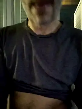 Snapshot of platone09 chatting on 12-21-25, 09:22 platone09 online show from 12-21-25, 09:22