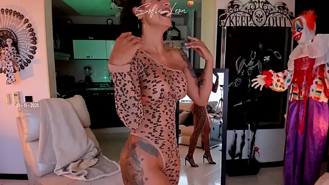 sofiasexhot online show from 11-01-25, 12:51