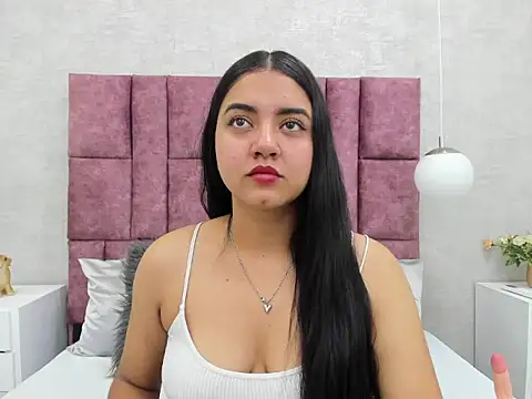 Snapshot of SalomeLee chatting on 12-05-25, 11:08 SalomeLee online show from 12-05-25, 11:08