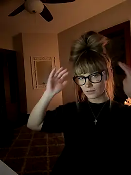 Snapshot of sofrancy chatting on 12-01-25, 10:37 sofrancy online show from 12-01-25, 10:37