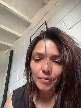 Snapshot of LaraDanverss chatting on 11-16-25, 05:29 LaraDanverss online show from 11-16-25, 05:29