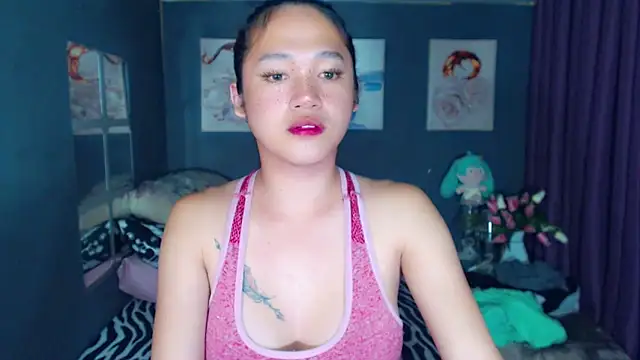 Snapshot of Celestinefoxy chatting on 12-16-25, 06:02 Celestinefoxy online show from 12-16-25, 06:02