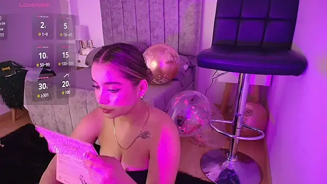 Lucy Carson online show from 12-19-25, 03:46