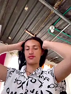 Milky cielo  online show from 12-16-25, 03:39