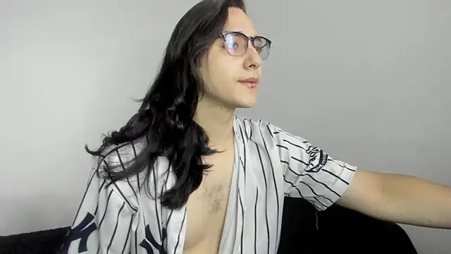 Amoneth Xx online show from 12-18-25, 08:59