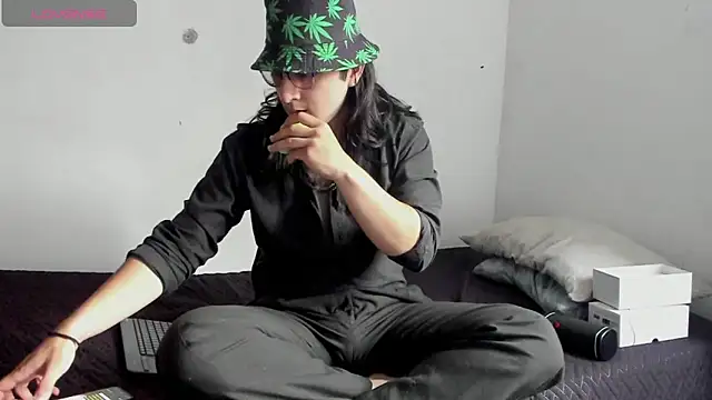 Amoneth Xx online show from 01-14-26, 08:03