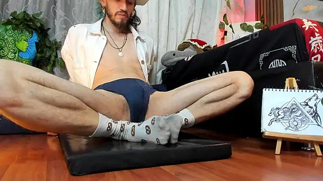 Snapshot of AngelDamianArt chatting on 12-14-25, 01:05 AngelDamianArt online show from 12-14-25, 01:05