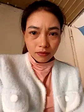 Snapshot of _Su-Su_ chatting on 11-19-25, 07:08 Su-Su online show from 11-19-25, 07:08