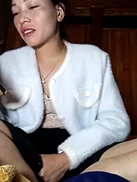 Snapshot of _Su-Su_ chatting on 12-14-25, 10:09 Su-Su online show from 12-14-25, 10:09