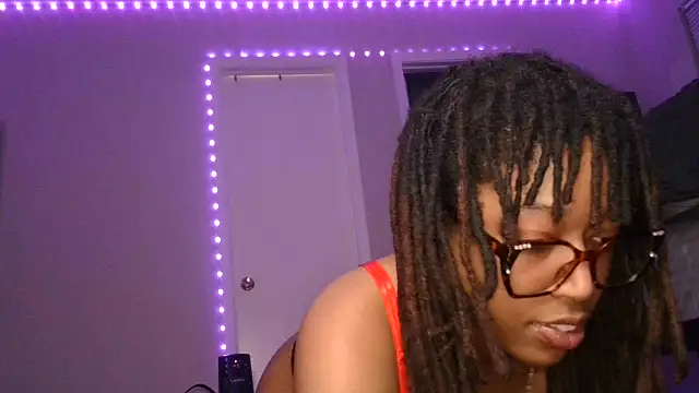 Snapshot of stellakobra chatting on 02-09-26, 03:32 stellakobra online show from 02-09-26, 03:32