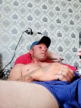 Snapshot of patraick chatting on 12-14-25, 06:12 patraick online show from 12-14-25, 06:12