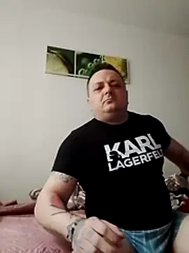 Snapshot of Ana1991@xh chatting on 11-19-25, 11:10 Ana1991xh online show from 11-19-25, 11:10