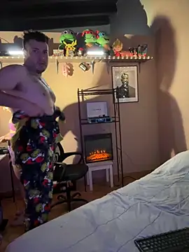 Snapshot of kittycat202501 chatting on 12-03-25, 08:12 kittycat202501 online show from 12-03-25, 08:12