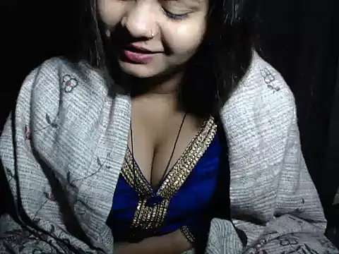 Snapshot of Queen_Bhanu chatting on 01-08-26, 02:36 Queen Bhanu online show from 01-08-26, 02:36