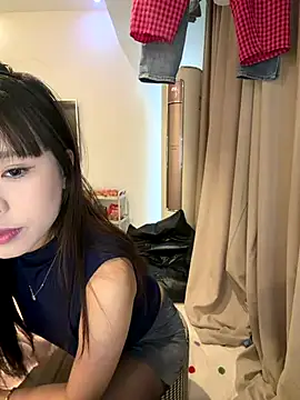 Snapshot of XX125216 chatting on 12-19-25, 07:15 XX125216 online show from 12-19-25, 07:15