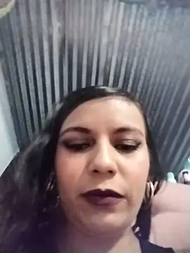 Snapshot of cattia_11 chatting on 11-19-25, 03:06 cattia 11 online show from 11-19-25, 03:06