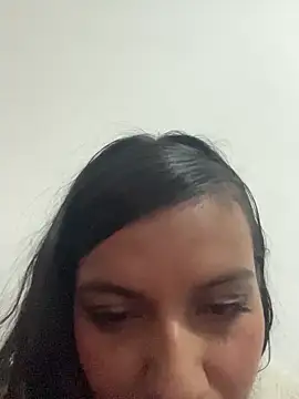 Snapshot of cattia_11 chatting on 12-15-25, 03:33 cattia 11 online show from 12-15-25, 03:33