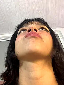 Snapshot of LiilithStonne chatting on 12-02-25, 12:21 LiilithStonne online show from 12-02-25, 12:21