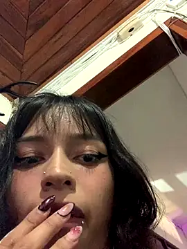 Snapshot of LiilithStonne chatting on 12-14-25, 02:39 LiilithStonne online show from 12-14-25, 02:39